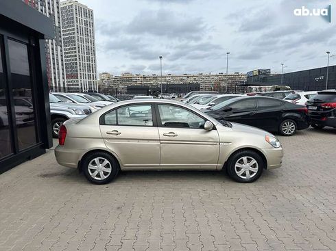 Hyundai Accent 2008 - фото 6