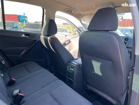 Volkswagen Tiguan 2015 черный - фото 9