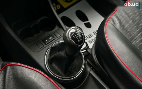 Skoda Fabia 2011 - фото 16