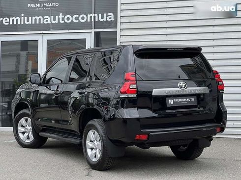 Toyota Land Cruiser Prado 2023 - фото 10