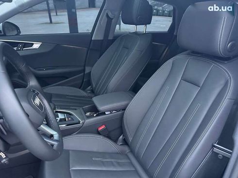 Audi A4 2022 - фото 17
