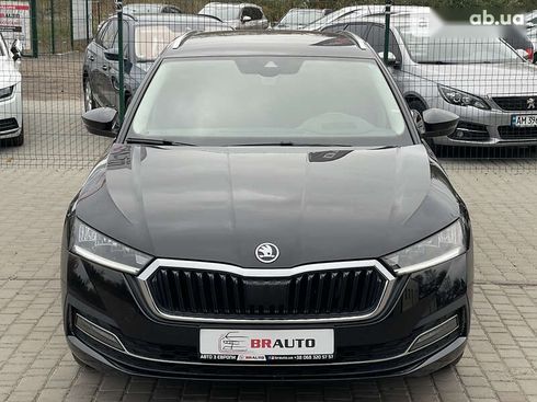 Skoda Octavia 2021 - фото 3