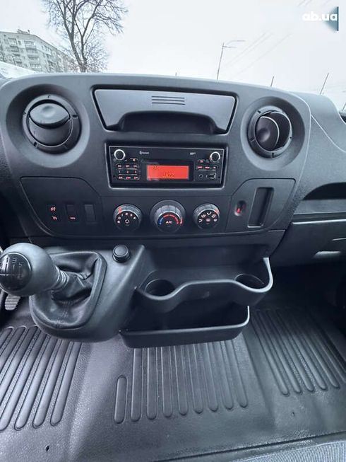 Renault Master 2019 - фото 16