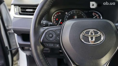 Toyota RAV4 2021 - фото 14