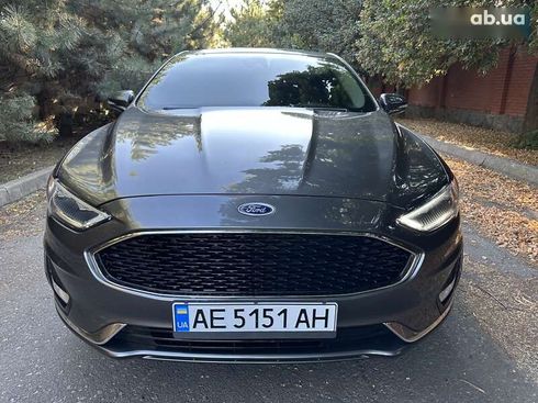 Ford Fusion 2019 - фото 10