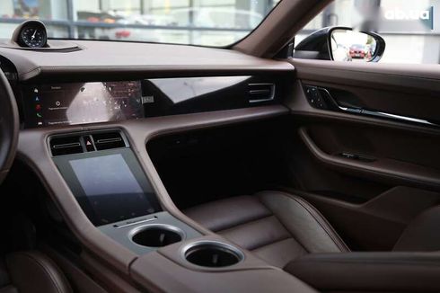 Porsche Taycan 2023 - фото 20