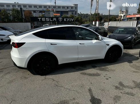 Tesla Model Y 2021 - фото 10