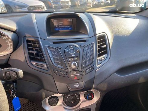 Ford Fiesta 2019 - фото 14