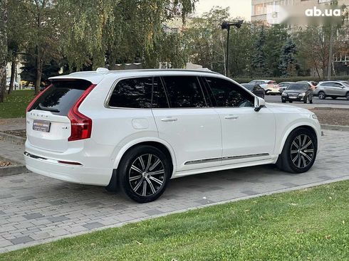 Volvo XC90 2023 - фото 9