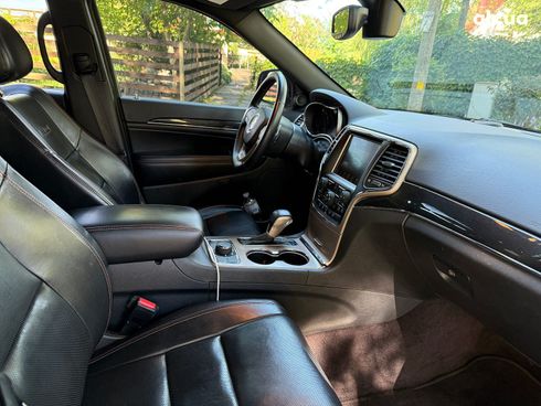 Jeep Grand Cherokee 2016 черный - фото 25