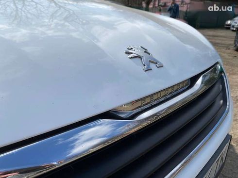 Peugeot 308 2015 - фото 16