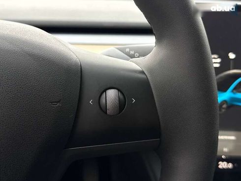 Tesla Model 3 2021 - фото 14