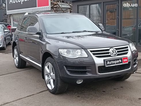 Volkswagen Touareg 2007 серый - фото 11