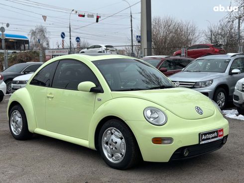 Volkswagen New Beetle 2001 зеленый - фото 8