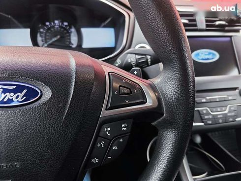 Ford Fusion 2017 - фото 20