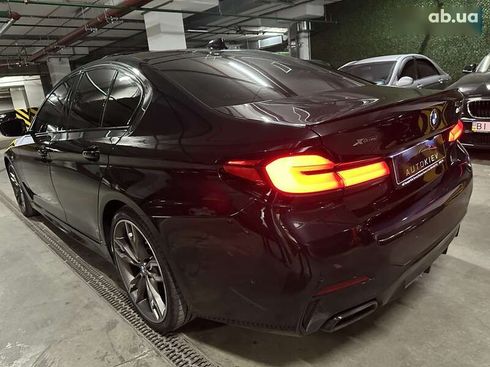 BMW 5 серия 2022 - фото 9