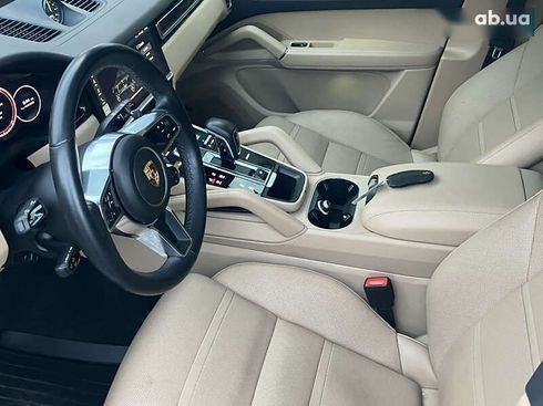 Porsche Cayenne 2019 - фото 10
