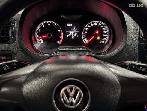 Volkswagen Polo 2017 белый - фото 6
