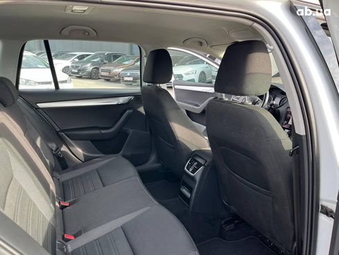 Skoda Octavia 2017 белый - фото 29