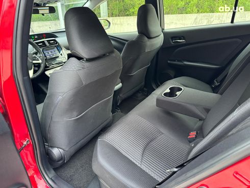 Toyota Prius 2018 красный - фото 19