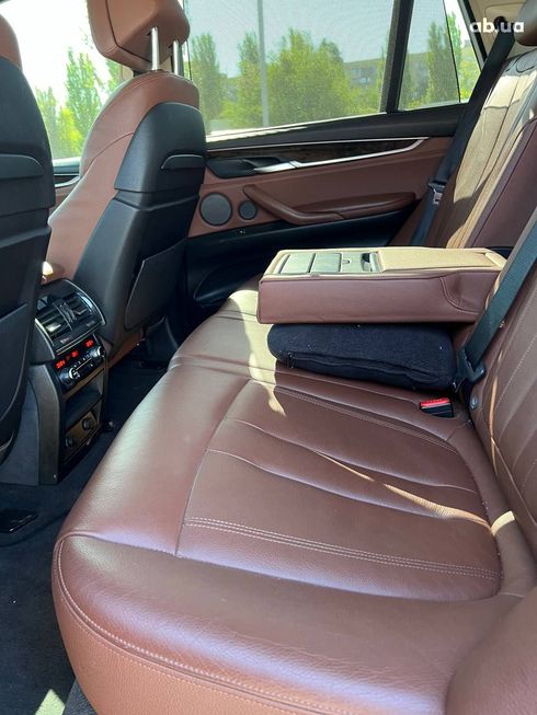 BMW X5 2015 серый - фото 19