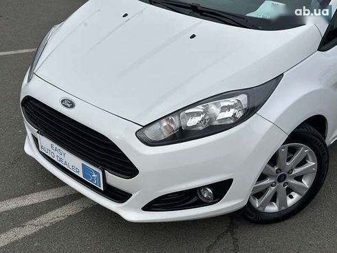 Ford Fiesta 2013 - фото 9