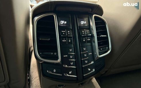 Porsche Cayenne 2012 - фото 19
