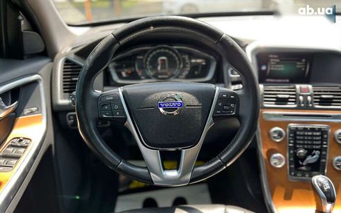 Volvo XC60 2017 - фото 16