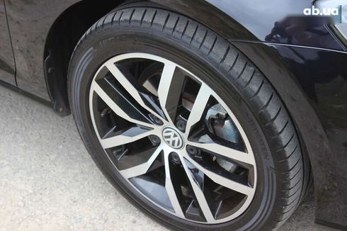 Volkswagen e-Golf 2020 - фото 20