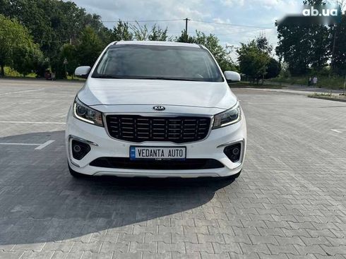 Kia Carnival 2019 - фото 2