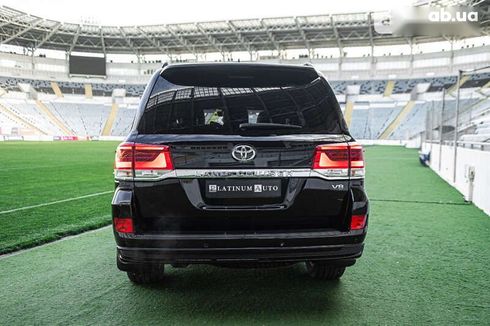 Toyota Land Cruiser 2020 - фото 17