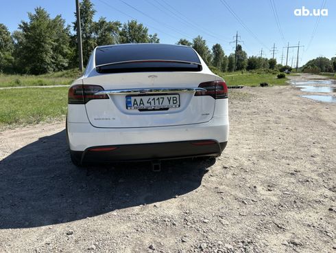 Tesla Model X 2017 белый - фото 17