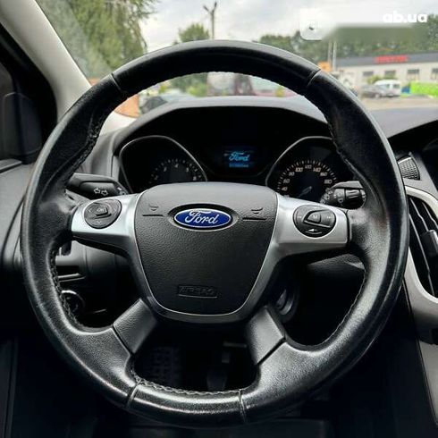 Ford Focus 2013 - фото 16