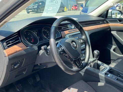 Volkswagen passat b8 2015 серый - фото 25