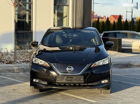 Nissan Leaf 2018 - фото 2
