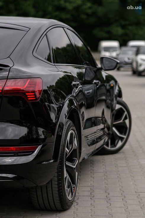 Audi E-Tron 2021 - фото 12