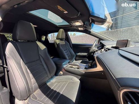 Lexus NX 2018 - фото 16