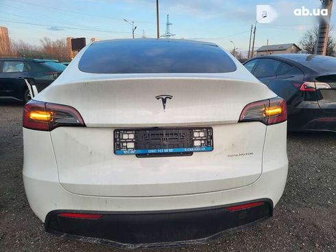 Tesla Model Y 2022 - фото 8