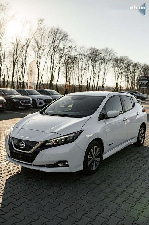 Nissan Leaf 2018 - фото 6
