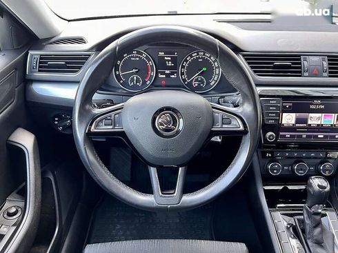 Skoda Superb 2016 - фото 30
