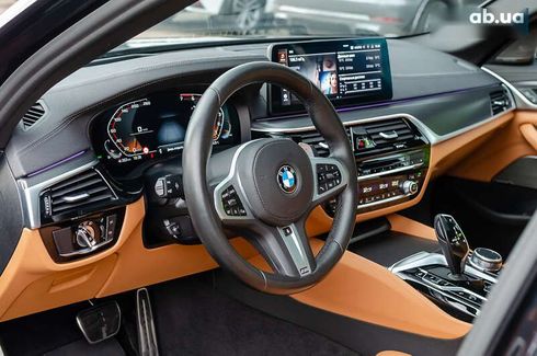 BMW 5 серия 2020 - фото 20