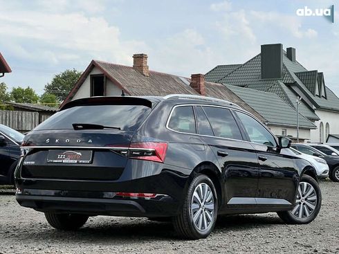 Skoda Superb 2021 - фото 8