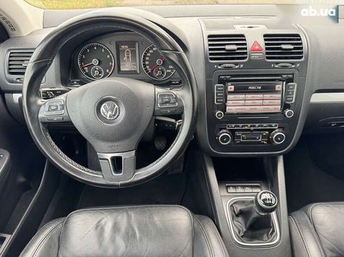 Volkswagen Jetta 2010 - фото 17