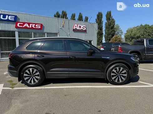 Volkswagen Touareg 2020 - фото 2