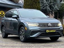 Продаж вживаних Volkswagen Tiguan 2023 року - купити на Автобазарі