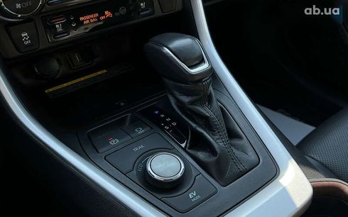 Toyota RAV4 2019 - фото 17