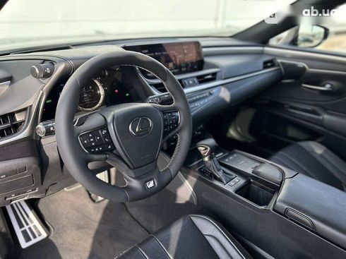 Lexus ES 2019 - фото 23