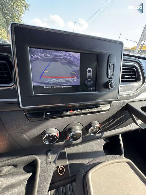 Renault Master 2021 - фото 29