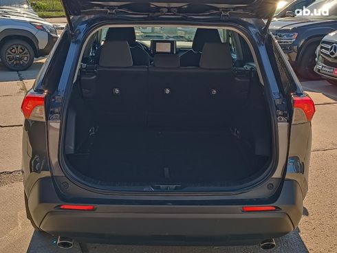 Toyota RAV4 2020 серый - фото 12