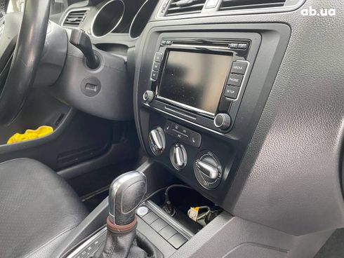 Volkswagen Jetta 2015 - фото 9